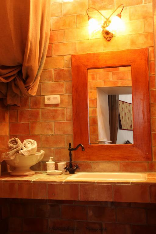 Chateau Rosans Bed & Breakfast Phòng bức ảnh